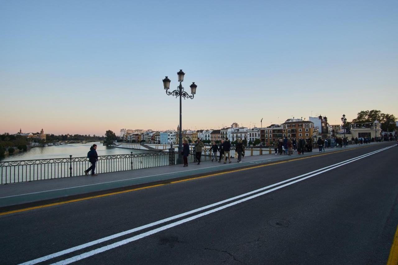 Arjona Riverside Central Deluxe By Valcambre Sevilla Dış mekan fotoğraf